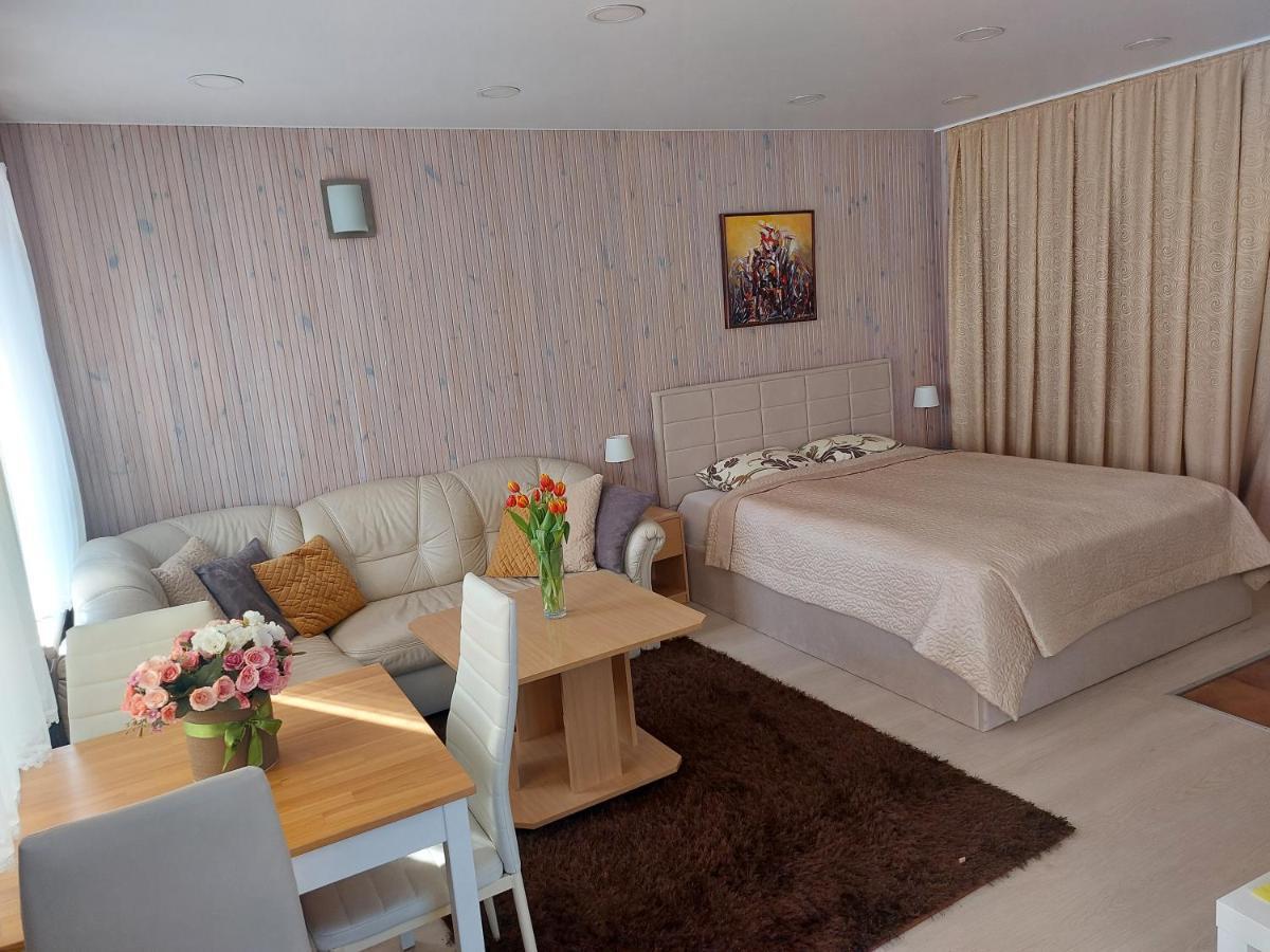 Nida Guesthouse At Loreta Экстерьер фото